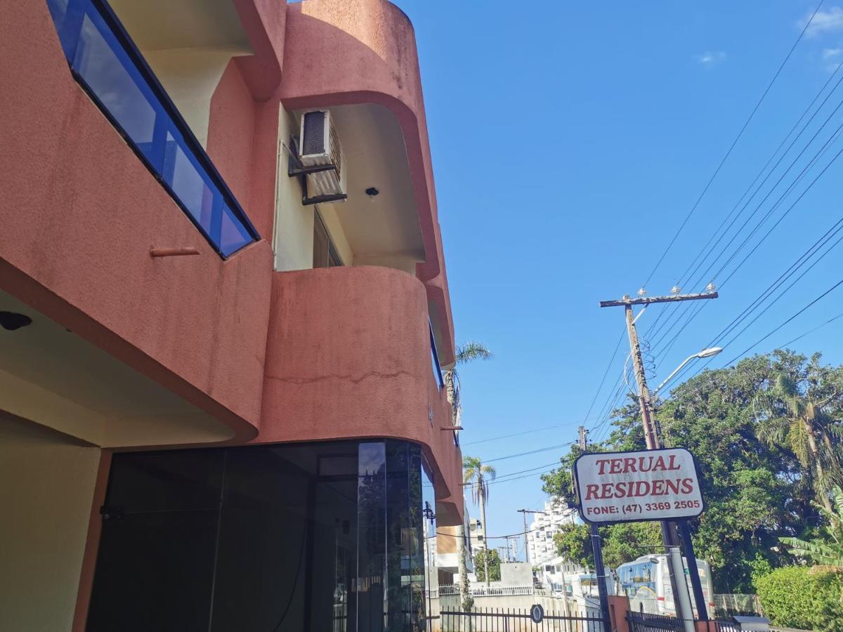 Terual Residens Apartment Bombinhas Exterior photo